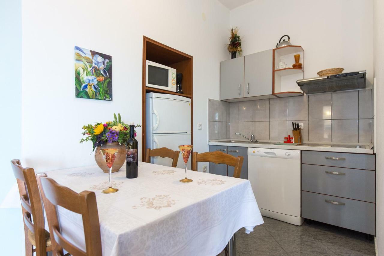 Apartments Bellavista 마툴지 외부 사진