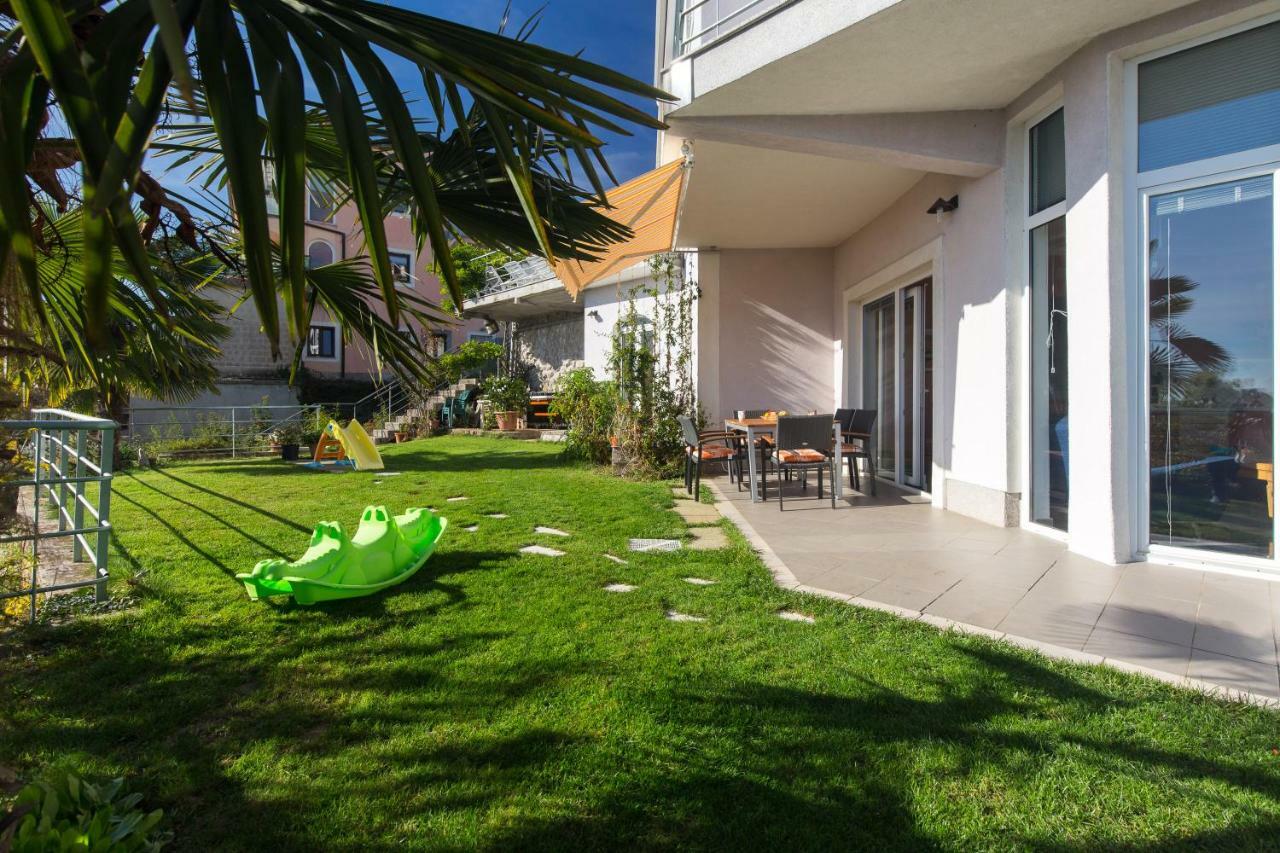 Apartments Bellavista 마툴지 외부 사진