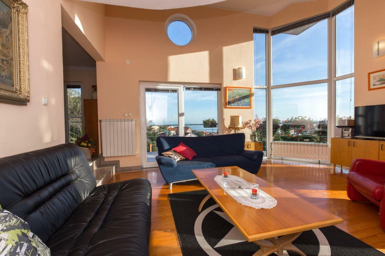 Apartments Bellavista 마툴지 외부 사진
